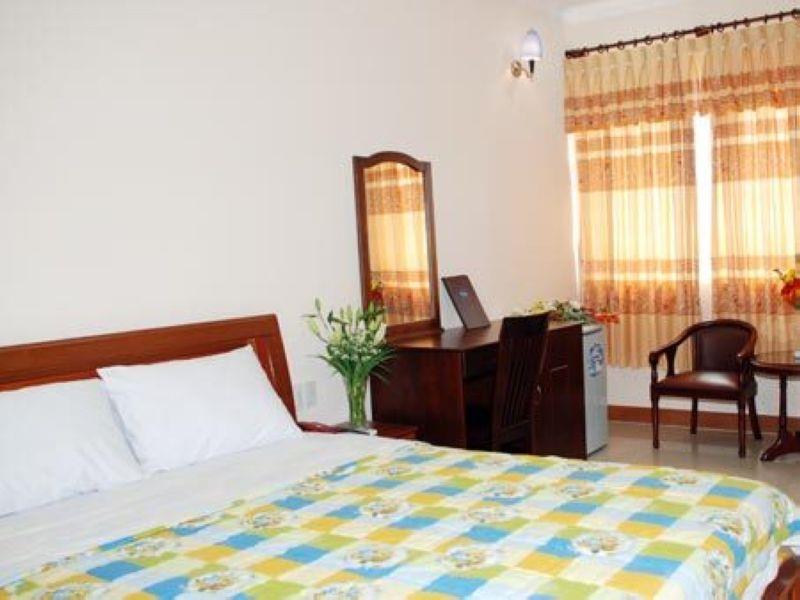 Ha Long Hotel Chau Doc Exterior photo